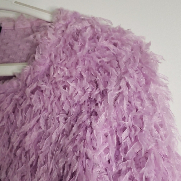 EUC ZARA LILAC CROPPED FEATHER EFFECT SWEATER SIZE SMALL - Picture 6 of 9